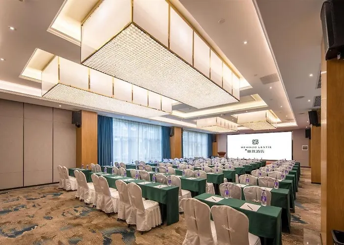 Mehood Lestie, Guangzhou Huangpu Baoneng Performing Arts Center
